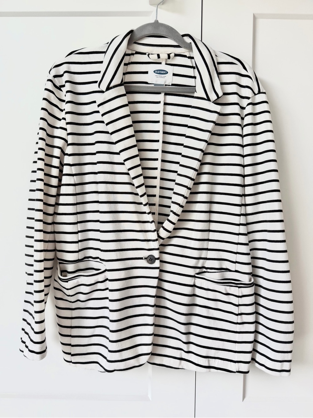 Old Navy Black & White Striped Knit Blazer
